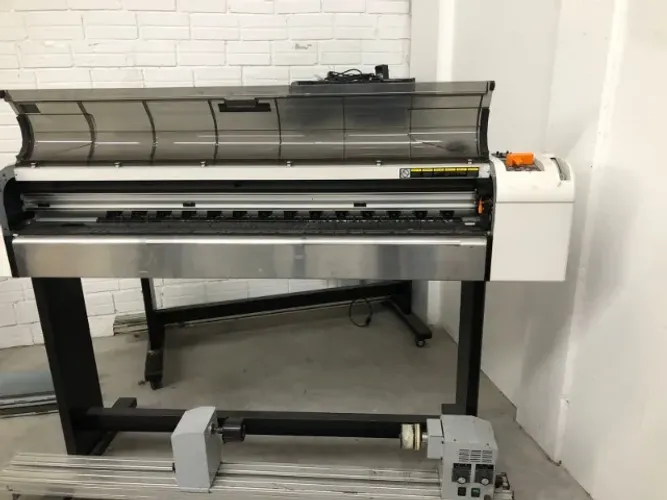 Plotter Sublimática Mutoh RJ-900X Sem Cabeça