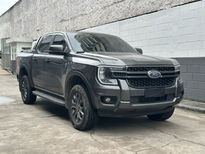 Ford Ranger Black 2.0 4X2 CD TB Diesel Aut. 2025