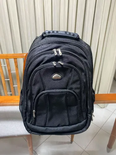 Mochila Preta Adaptável Costas/Rodinhas