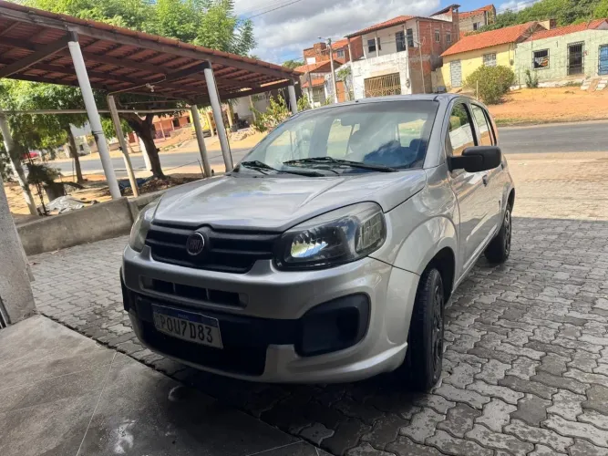 Fiat Uno Attractive 1.0 EVO Fire Flex 8V 5P 2021
