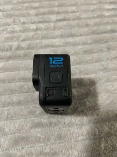 GoPro HERO12 Black - Sem Bateria / Não Testada / Para Reparo ou Peças