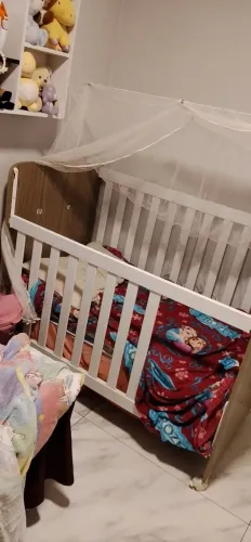 Vendo berço com colchão