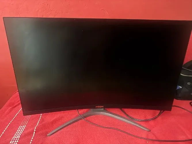 Monitor Gamer Curvo Aoc Agon Quad 32 180hz Preto