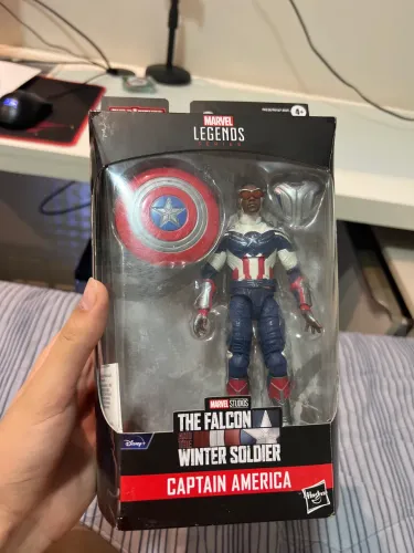 CAPITÃO AMÉRICA FALCÃO E SOLDADO INVERNAL - MARVEL LEGENDS 15CM