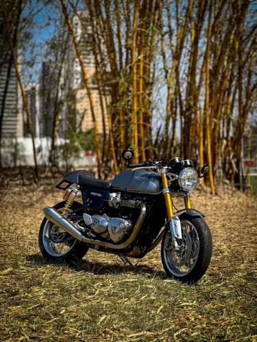 TRIUMPH THRUXTON R 1200 2017