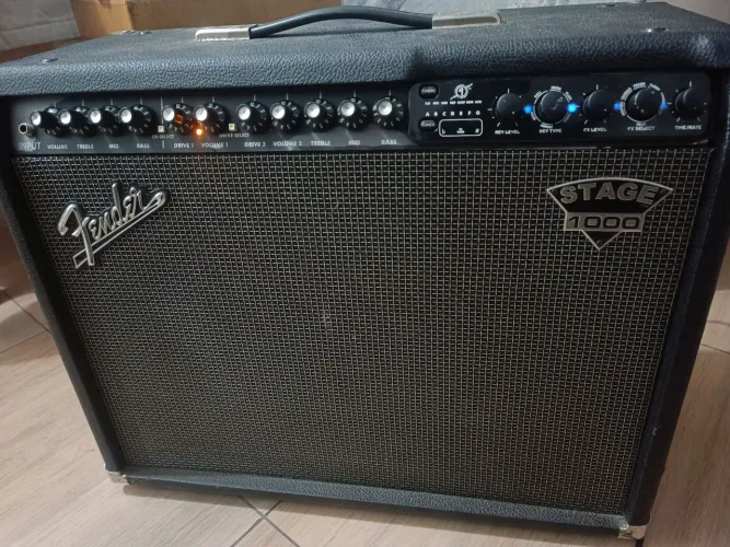 Amplificador Fender Stage 1000