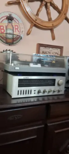 Toca discos antigo
