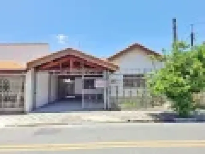 Casa em Vila à venda em Jacareí, no bairro Jardim Paraíba