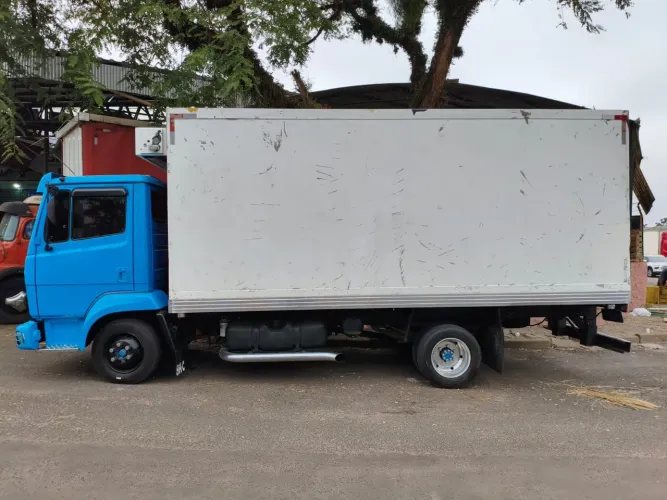 Caminhão refrigerado