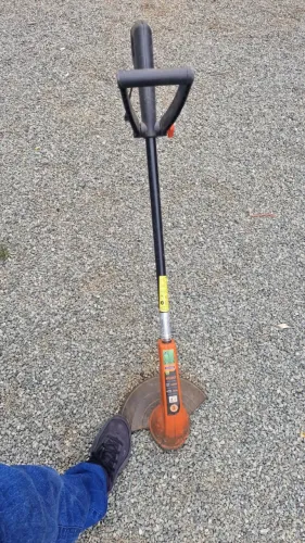 Aparador / Roçadeira de Grama Elétrico Tramontina AP1500T (1500W) + Extensão 50m