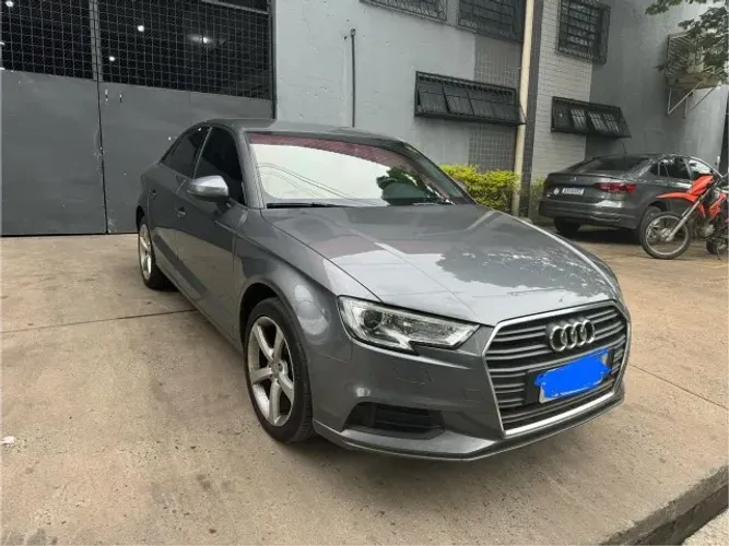 Audi A3 Sedan 1.4 TFSI Flex Tiptronic 4P 2017