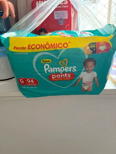 Fralda pampers ajuste total - tamanho G (96 und)