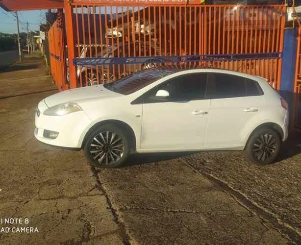 Fiat Bravo 1.8 2013 Parachoque Motor Airbag Retrovisor Capo Porta Farol Sucata