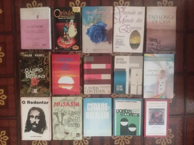 (200 tudo) Lote 30 Livros ou avulsos - (Espiritualidade) Diversos - Leia todo o anúncio