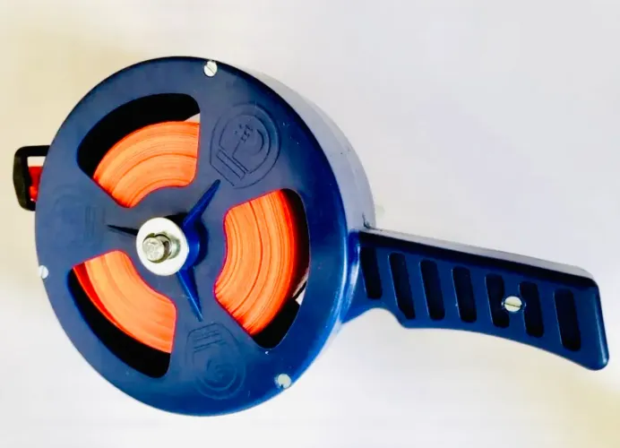 Recolhedor de fita de sinalização com 40m de fita refletiva