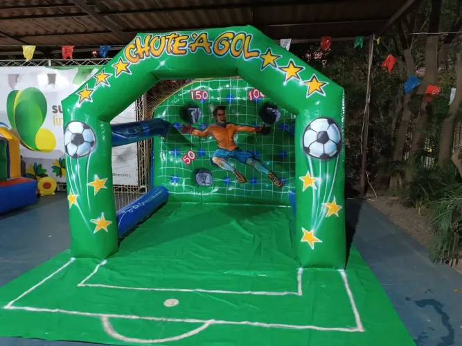 TOBOGÃ, FUTEBOL DE SABÃO, GUERRA DE COTONETE UFC 
