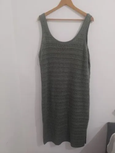 saída de praia/ vestido de tricô verde