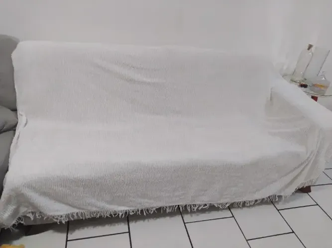 Oportunidade Manta branca grande para sofá ou cama