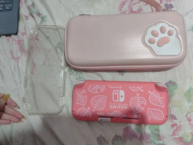 Nintendo switch lite - edição especial Animal crossing 