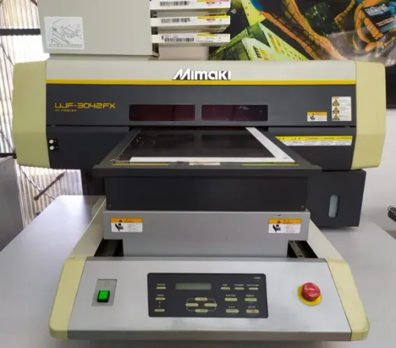 IMPRESSORA UV para BRINDES - Usada, ótimo estado. Imprimi colorido 3 a 4 mil canetas dia