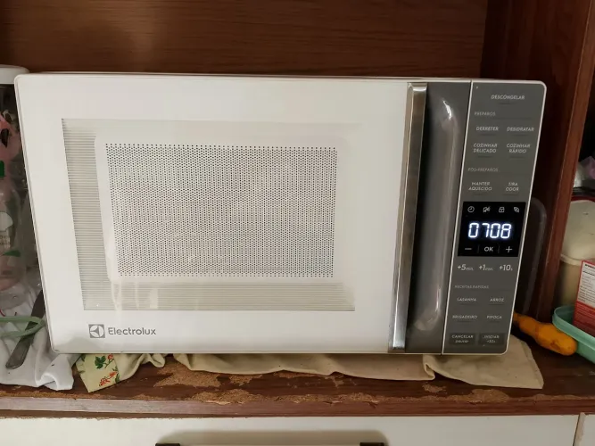 Microondas Eletrolux 23L 