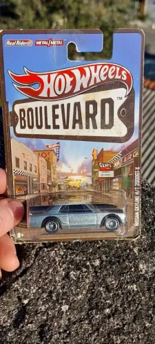 Hot wheels premiun Nissan Skyline H/T 2000 GT-X