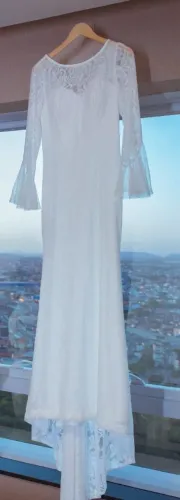 Vestido de noiva minimalista 