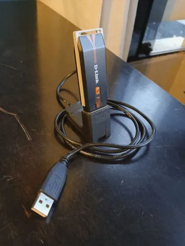 Adaptador Wireless USB para conexão Wi-Fi | D-Link DWA-125