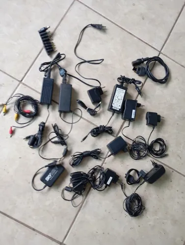 Vendo ou troco essas fontes.