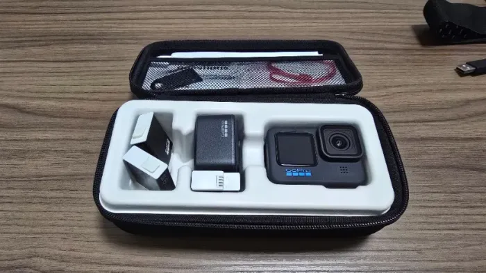 Câmera Gopro Hero 11 Black + Baterias Extra + Acessórios