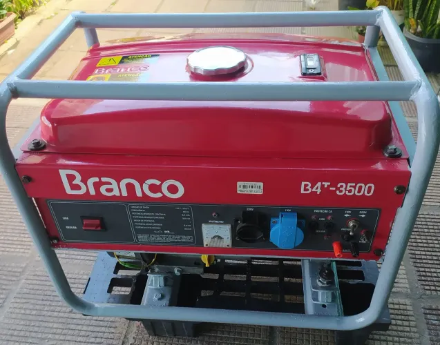 Motogerador branco B4T-716  3500 KVA