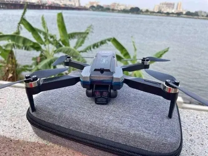 Drone brinquedo S8s com Motores Brushlless