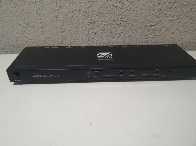 Matriz HDMI 4x4 AVLIFE