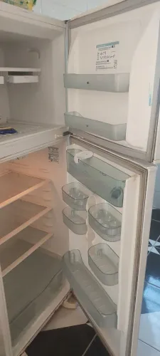 Geladeira Eletrox funcionamento perfeito 