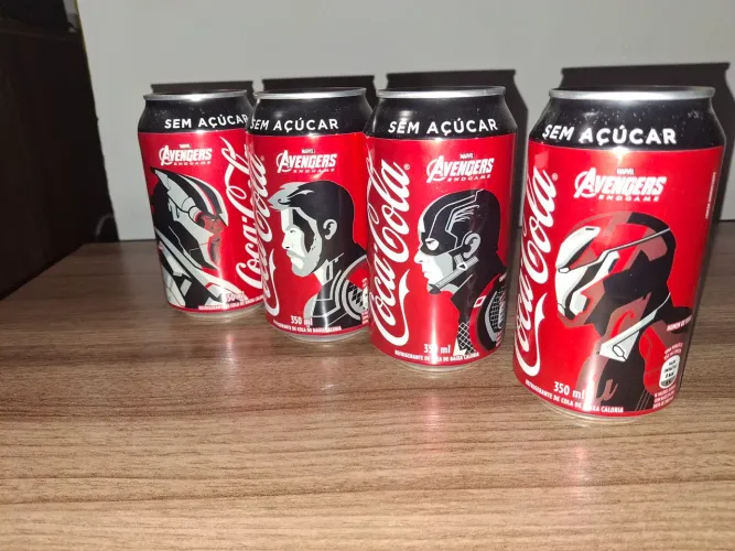 Lata Coca cola Marvel Vingadores Endgame Coleção do Thanos mais trio principal
