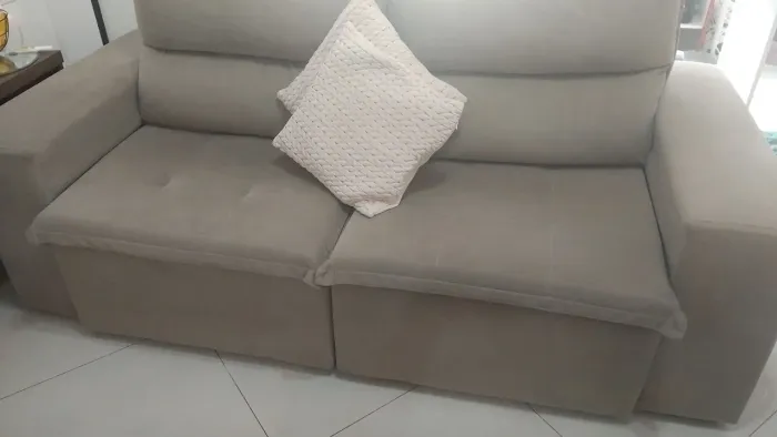 Sofá retrátil e reclinavel 3 lugares Luizzi montana