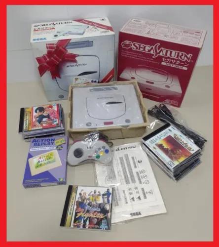 Sega Saturn Na Caixa Com Action Replay E 14 Jogos Branco