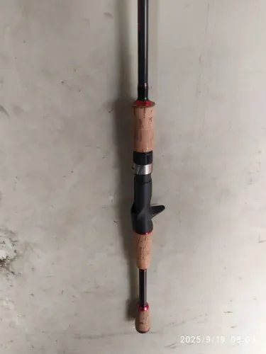 Vara de pesca esportiva Yume TEMPEST