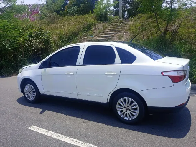 Fiat Grand Siena Tetrafuel 1.4 EVO F. Flex 8V 2016