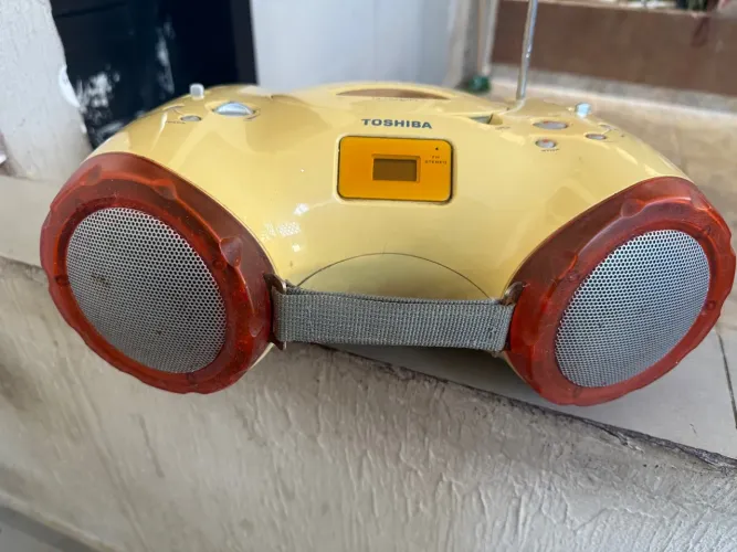 Rádio Toshiba Portátil