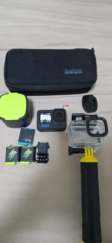 Câmera Gopro Hero 11 Black 5.3k 27MP + Acessorios + cartão 32Gb Extreme + Kit Bateria Fast