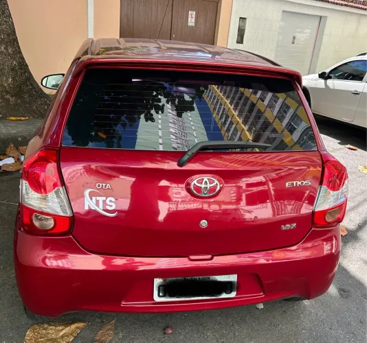 Toyota Etios X 1.3 Flex 16V 5P Mec. 2014