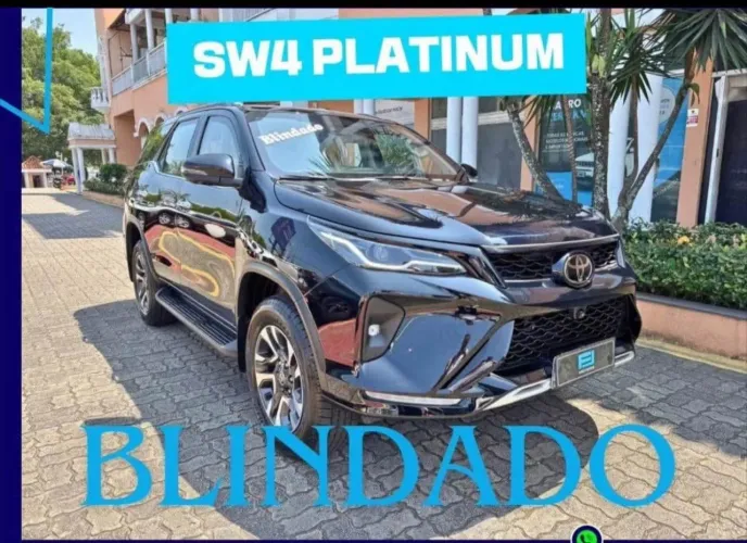 Toyota Hilux SW4 SRX Plat. 4X4 2.8 TB Die. Aut. 2024