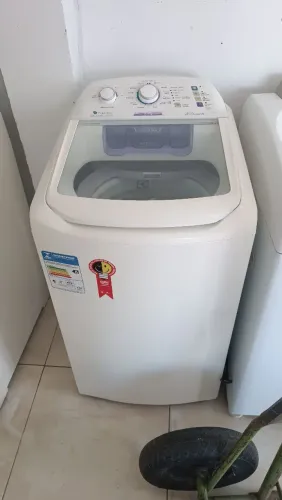 Máquina de Lavar roupa Eletrolux 8kg e meio Voltagem 220. Entrego. Com garantia.