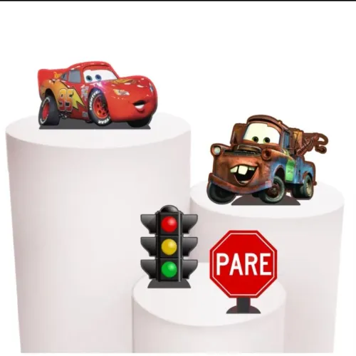 Displays para mesa no tema relâmpago McQueen 