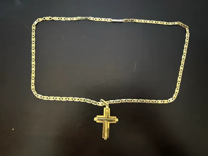 Cordão de ouro maciço com medalha 18g 58cm