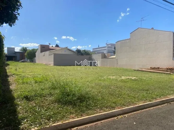 Venda de Terreno / Condomínio na cidade de Araraquara