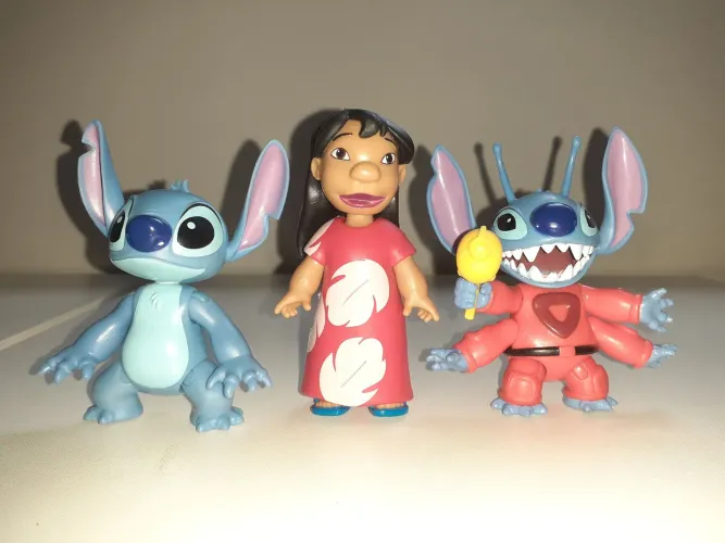 Disney Pixar Storytellers Lilo STITCH com 3 Bonecos Mattel
