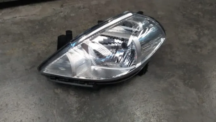 Farol Nissan Tiida 2008 ate 2012