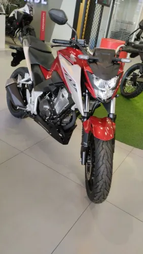 CB 300 TWISTER CBS